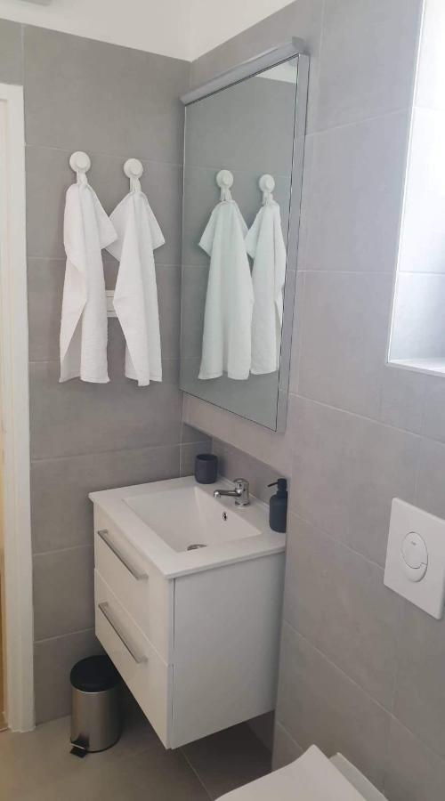 Antemma Apartment Pula Eksteriør billede