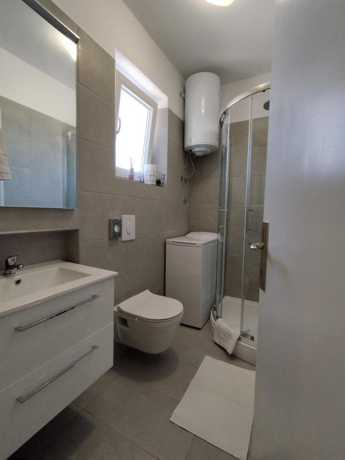 Antemma Apartment Pula Eksteriør billede
