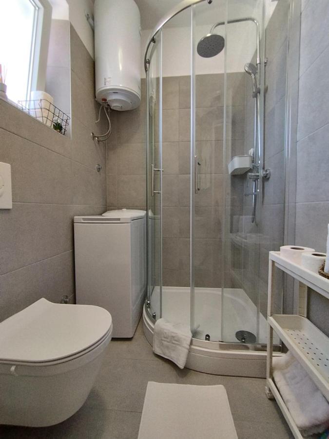 Antemma Apartment Pula Eksteriør billede