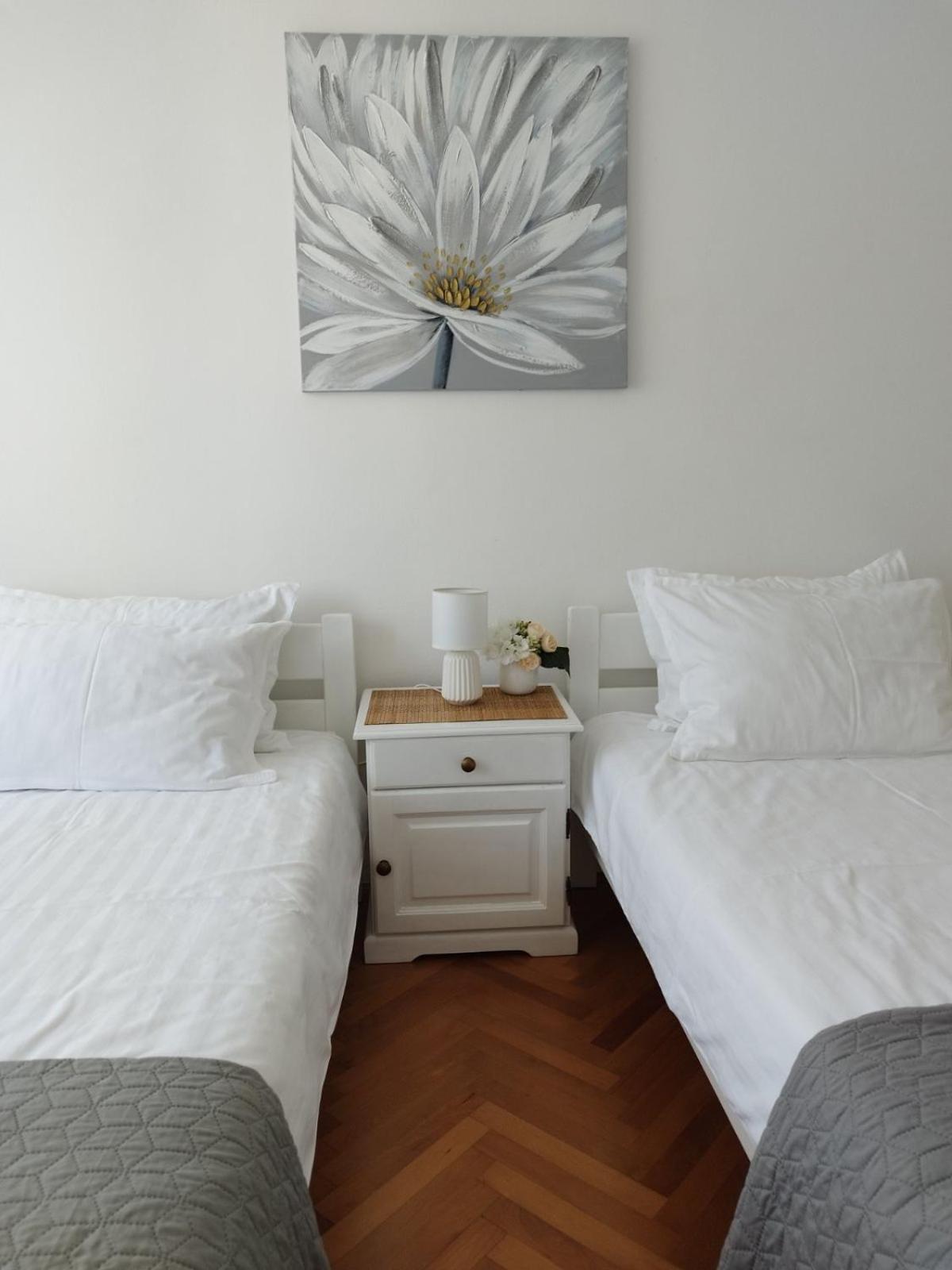 Antemma Apartment Pula Eksteriør billede
