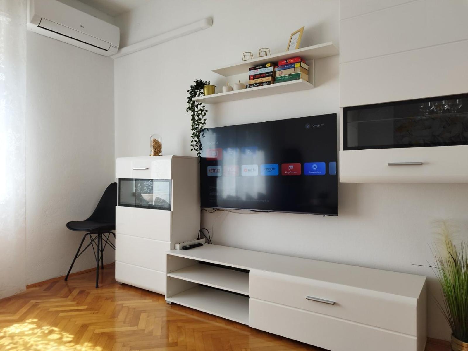 Antemma Apartment Pula Eksteriør billede