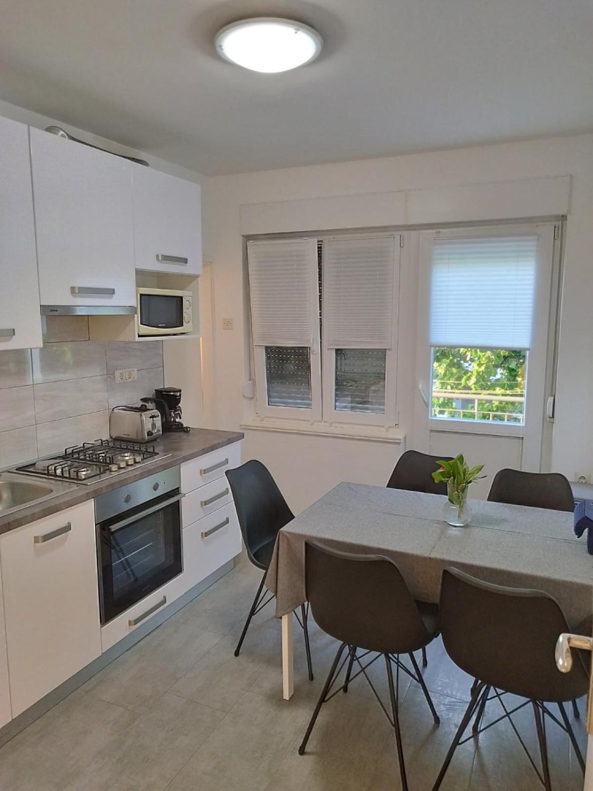 Antemma Apartment Pula Eksteriør billede